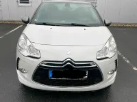 Gebraucht Citroën DS3 82 PS (60 kW) 2015 Weiß Kleinwagen