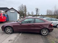 Gebraucht Mercedes C200 163 PS (119 kW) 2006 Rot Coupé