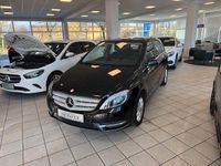 Gebraucht Mercedes B180 Style 122 PS (89 kW) 2014 Schwarz Van / Kleinbus