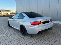 Gebraucht BMW 335 Performance 326 PS (239 kW) 2010 Mondstein metallic Coupé