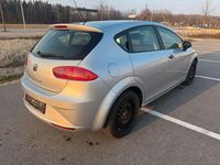 Usata Seat Leon Basis 86 CV (63 kW) 2011 Argento Utilitaria