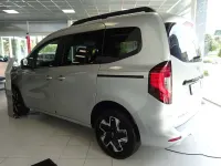 Neu Nissan Townstar N-Connecta 131 PS (96 kW) 2026 Highland grey Kombi