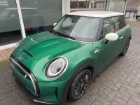 Usata Mini Cooper SE Classic 135 kW (184 CV) 2023 Verde Utilitaria