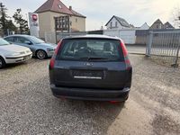 Gebraucht Ford Focus Trend 116 PS (85 kW) 2005 Grau Kombi