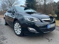 Gebraucht Opel Astra 116 PS (85 kW) 2011 Schwarz Kleinwagen
