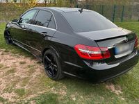 Gebraucht Mercedes E300 235 PS (172 kW) 2011 Schwarz Limousine