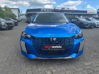 Gebraucht Peugeot e-208 Allure 114 kW (156 PS) 2025 Blau Kleinwagen