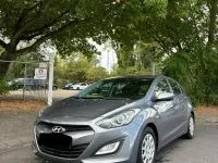 Gebraucht Hyundai i30 100 PS (73 kW) 2013 Grau Kleinwagen