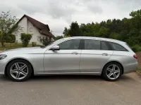 Gebraucht Mercedes E220 194 PS (142 kW) 2018 Silber Kombi