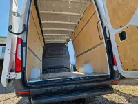 Second-hand Mercedes Sprinter 170 CP (125 kW) 2022 Alb Van