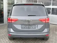 Neu VW Touran Edition 150 PS (110 kW) 2026 Delfingrau metallic Van / Kleinbus