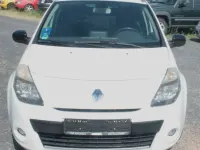 Gebraucht Renault Clio Night&Day 103 PS (75 kW) 2011 Weiß Limousine