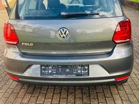 Gebraucht VW Polo Trendline 60 PS (44 kW) 2015 Grau Limousine