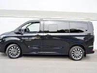 Usado Ford Tourneo Custom Titanium 170 HP (125 kW) 2025 Preto Van