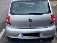 Gebraucht VW Fox 54 PS (39 kW) 2009 Silber Kleinwagen