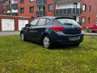 Second-hand Opel Astra 116 CP (85 kW) 2010 Albastru Hatchback
