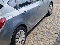 gebraucht Opel Astra 1.6 Kleinwagen / 2011/ Benzin