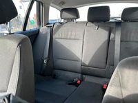 Gebraucht BMW 318 143 PS (105 kW) 2012 Schwarz Kombi