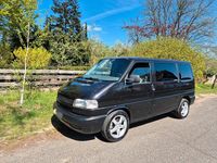 Second-hand VW Caravelle 151 CP (111 kW) 2001 Negru Van