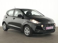 Gebraucht Hyundai i10 Select 67 PS (49 kW) 2023 Phantom black Kleinwagen