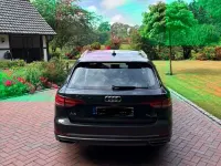 Gebraucht Audi A4 Sport 190 PS (139 kW) 2019 Grau Kombi