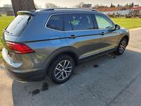Gebraucht VW Tiguan Allspace Comfortline 150 PS (110 kW) 2019 Grau SUV