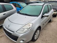 Gebraucht Renault Clio II Expression 68 PS (50 kW) 2009 Silber Limousine