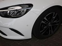 Gebraucht Mercedes B200 Progressive 163 PS (119 kW) 2024 Unilack polarweiß Van / Kleinbus