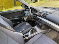 Second-hand BMW 116 122 CP (89 kW) 2008 Negru Hatchback