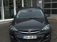 Gebraucht Opel Astra Selection 136 PS (100 kW) 2014 Schwarz Kombi