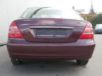Gebraucht Mercedes E220 Classic 150 PS (110 kW) 2006 Carneolrot Limousine