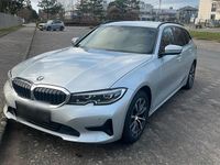 Gebraucht BMW 318 Advantage 150 PS (110 kW) 2021 Silber Kombi