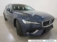 Gebraucht Volvo V60 Inscription 253 PS (186 kW) 2021 Blau Kombi