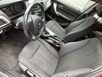 Gebraucht BMW 114 102 PS (75 kW) 2013 Rot Kleinwagen