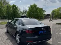 Gebraucht Audi A4 S-Line 190 PS (139 kW) 2019 Grau Limousine