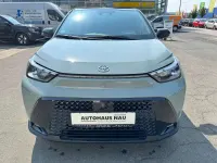Gebraucht Toyota Aygo X 116 PS (85 kW) 2026 Urban khaki / night sky black SUV