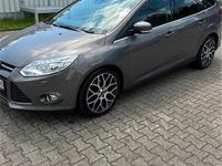 Gebraucht Ford Focus 163 PS (119 kW) 2013 Grau Kombi