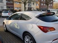 Gebraucht Opel Astra GTC 131 PS (96 kW) 2012 Limousine