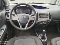 Gebraucht Hyundai i20 Edition 75 PS (55 kW) 2014 Weiß Limousine