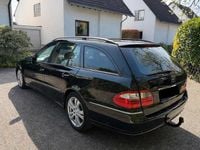 Gebraucht Mercedes E320 204 PS (150 kW) 2004 Schwarz Kombi