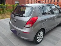 Gebraucht Hyundai i20 86 PS (63 kW) 2013 Grau Kleinwagen