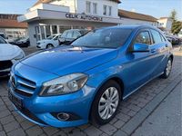 Gebraucht Mercedes A180 Style 122 PS (89 kW) 2012 Blau Limousine