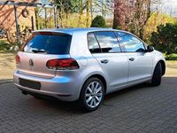 Gebraucht VW Golf VI Highline 122 PS (89 kW) 2011 Silber Kleinwagen