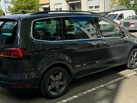Gebraucht VW Sharan 115 PS (84 kW) 2020 Schwarz Van / Kleinbus