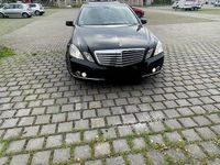 Gebraucht Mercedes E250 204 PS (150 kW) 2011 Schwarz Limousine