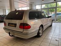 Gebraucht Mercedes E320 197 PS (144 kW) 2000 Silber Limousine