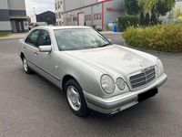 Gebraucht Mercedes E200 Elegance 136 PS (100 kW) 1997 Limousine