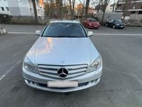 Gebraucht Mercedes C220 Elegance 170 PS (125 kW) 2008 Silber Limousine