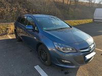 Gebraucht Opel Astra 140 PS (102 kW) 2014 Blau Kombi