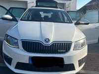 Gebraucht Skoda Octavia vRS 184 PS (135 kW) 2014 Weiß Kleinwagen